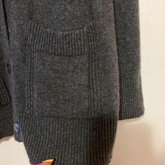 Henri Bendel cashmere jacket - Picture 5 of 8